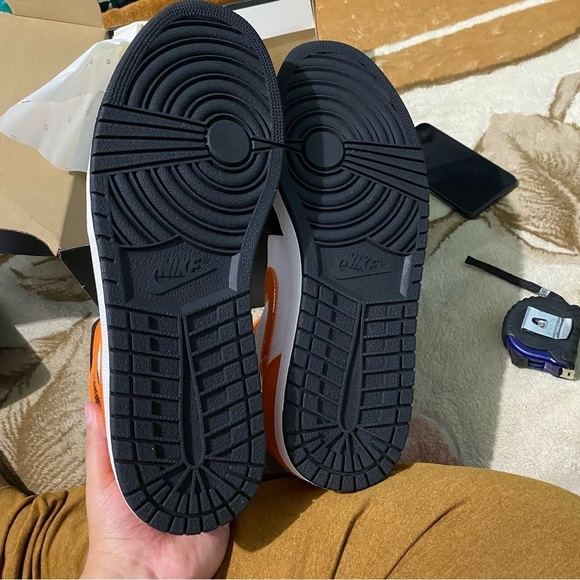 Nike Air Jordan 1 Mid Black Starfish Shattered Backboard Sz 14 Orange 554724 058 - Picture 12 of 13